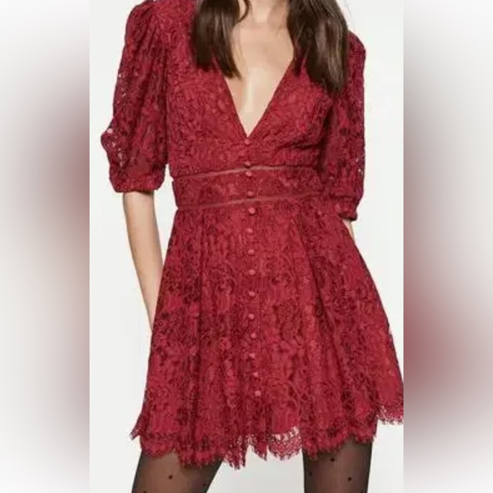 STUNNING Bardot Kira Mini Lace Dress in Crimson Size 6